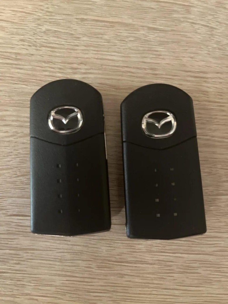 Ключ Мазда 3