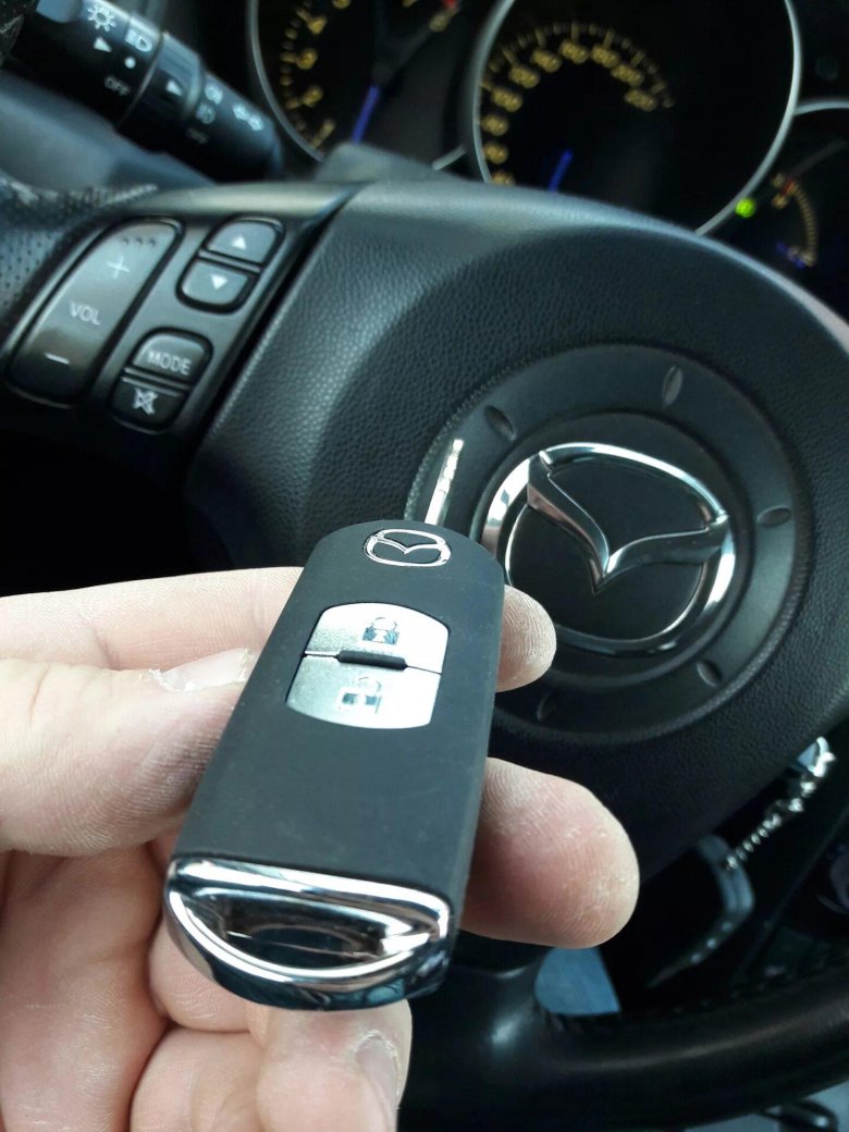 Ключи от Mazda 3 2006