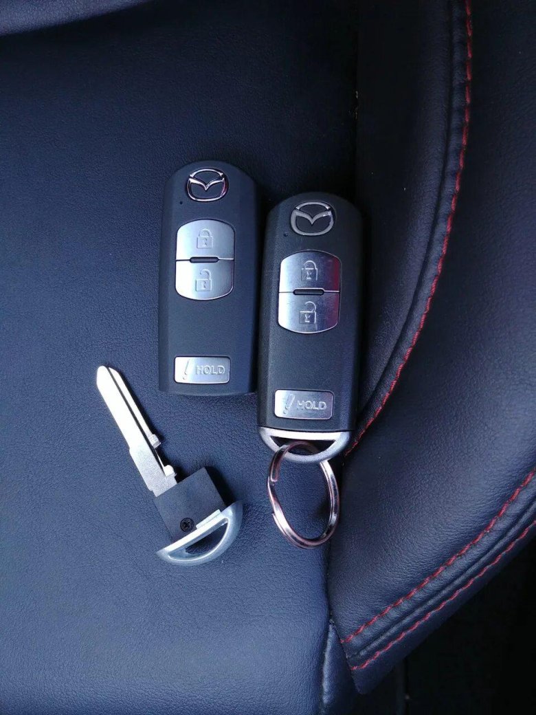 Ключ Мазда 3 BL