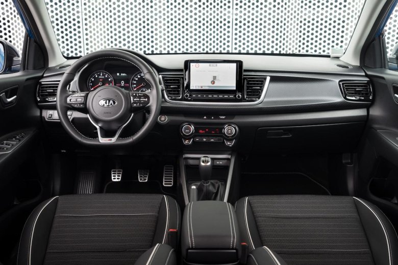 Kia Rio 2022 салон
