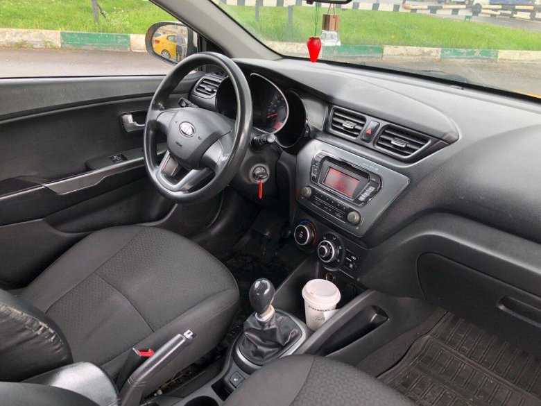 Киа Рио 3 седан салон