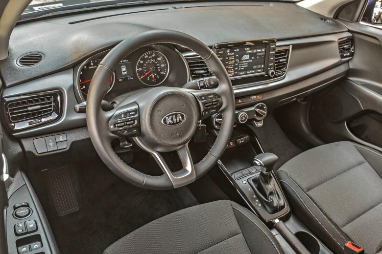 Kia Rio 2020 салон