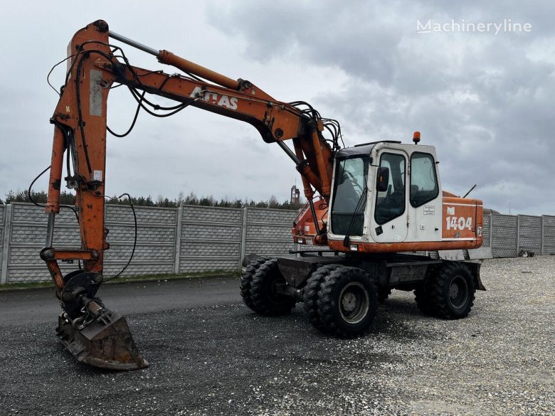 Экскаватор на колесном ходу