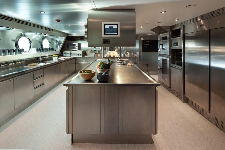 Камбуз на яхте