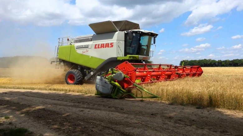 Комбайн CLAAS Lexion