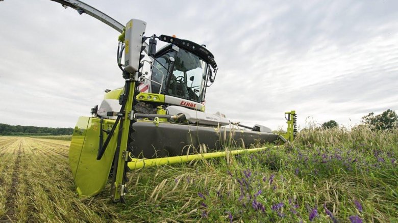 Кормоуборочный комбайн CLAAS