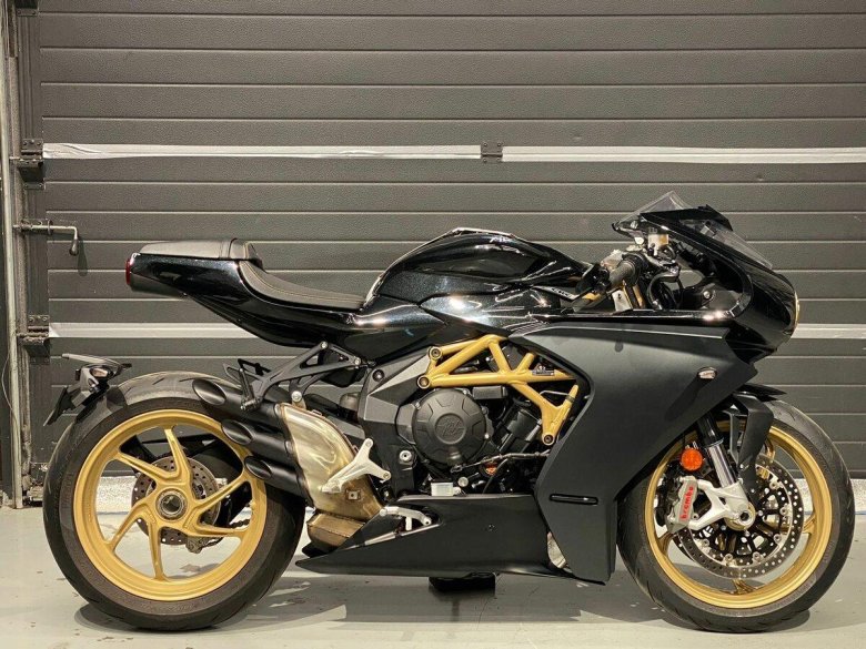 Mv agusta superveloce 800