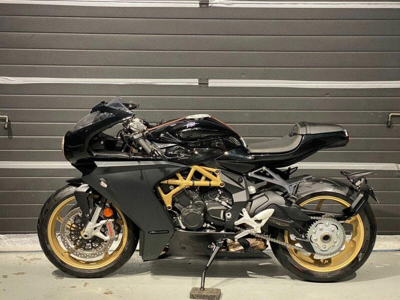 Mv agusta superveloce