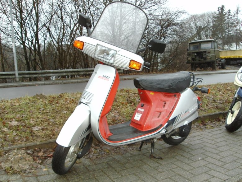 Скутер Хонда Леад 50