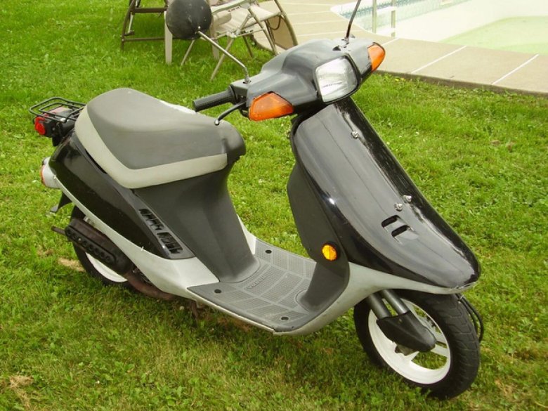 Скутер Honda Elite