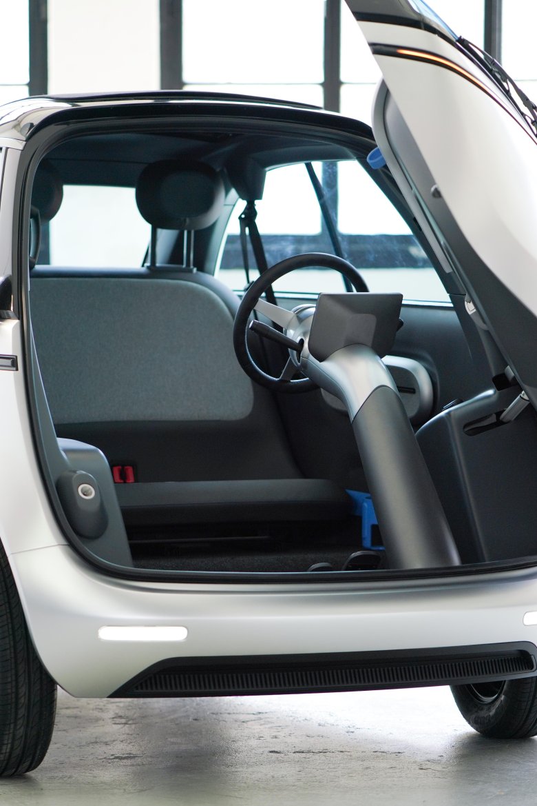 Электромобиль Microlino 2.0