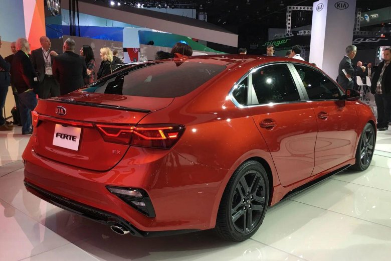 Киа СИД седан 2019