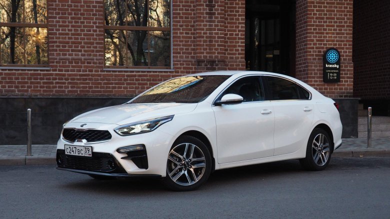 Киа Церато 2018 белая