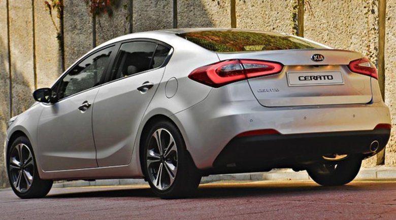 Киа Серато седан