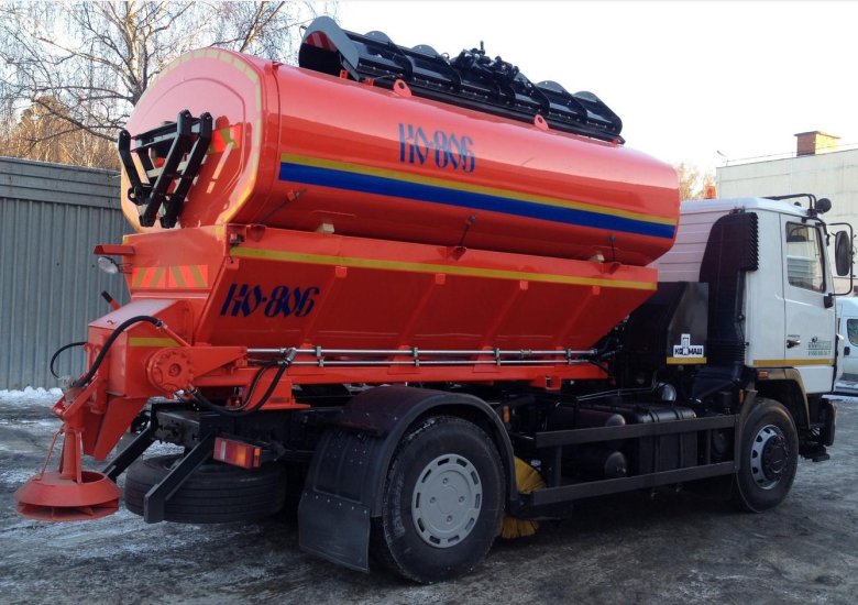 МАЗ КДМ ко-806