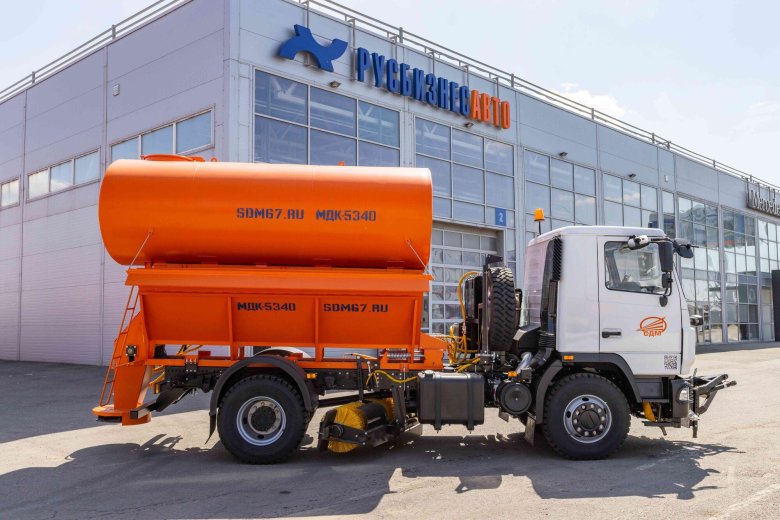 Комбинированная дорожная машина эд244к