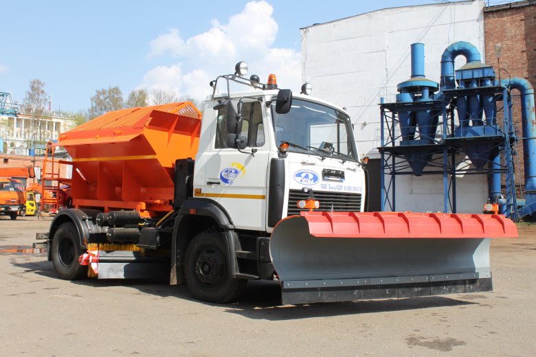 Комбинированная дорожная машина эд244к