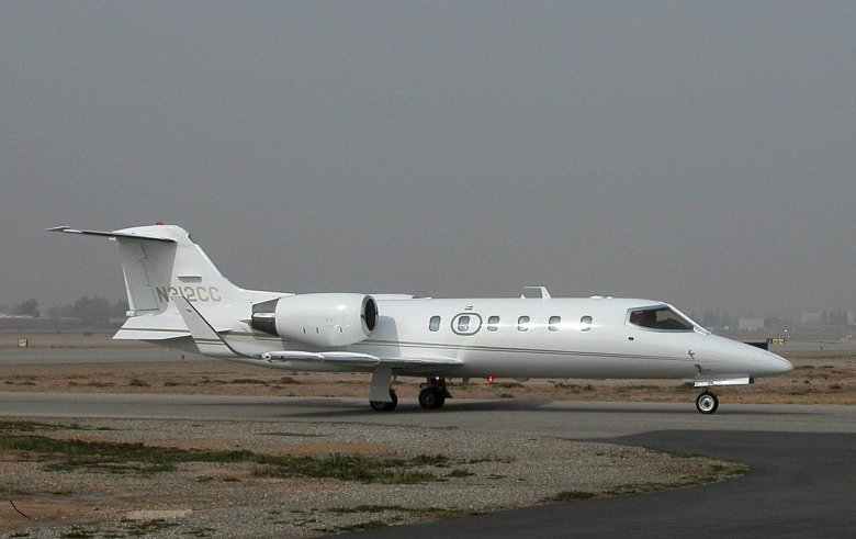 Learjet 28