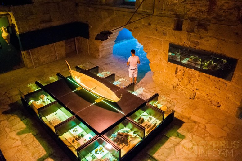 Киренийский замок внутри