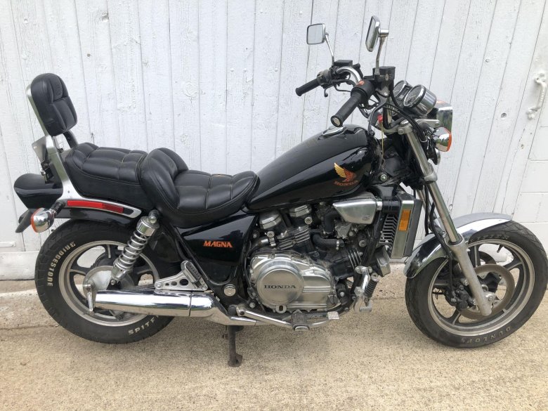 Honda magna vf750