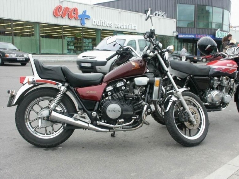 Honda vf 750