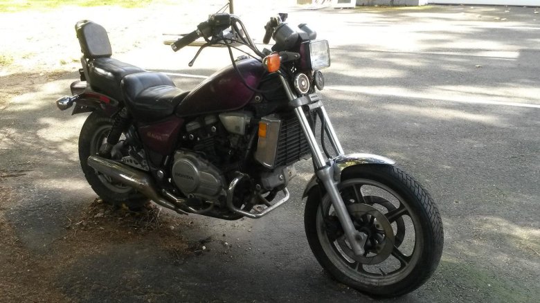 Honda magna 750 1983г