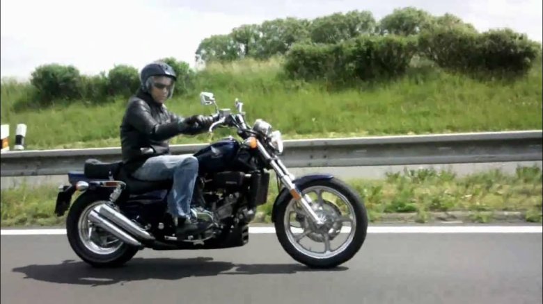 Honda vf750c super Magna