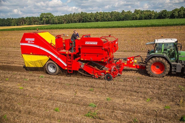 Картофелеуборочный комбайн ростсельмаш