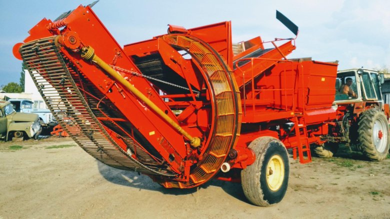 Картофельный комбайн Grimme 750
