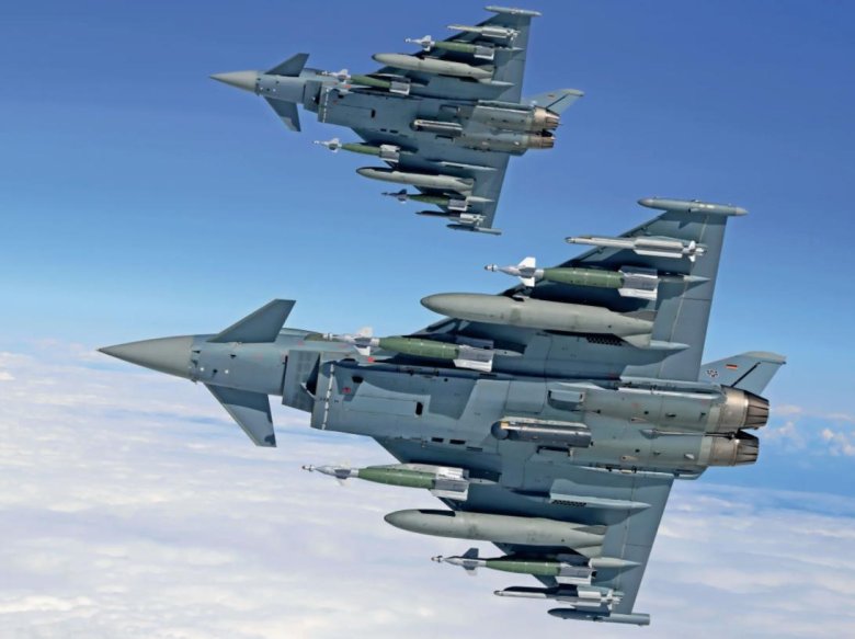 Cамолет Eurofighter Typhoon