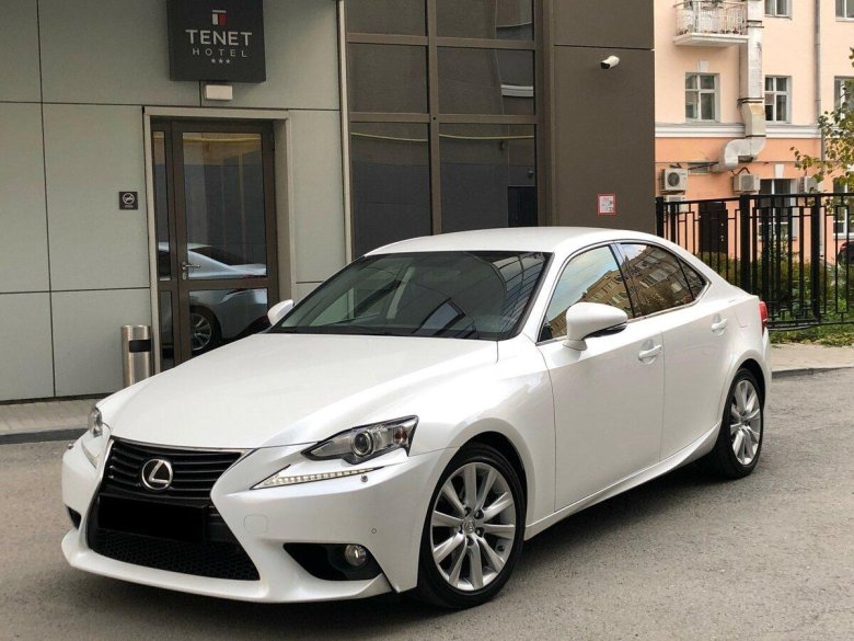 Lexus is 250 2014