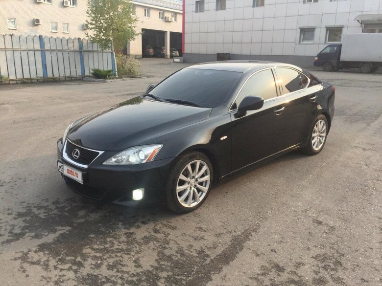 Лексус is 250 2008