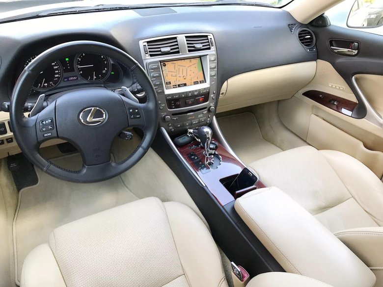 Лексус is 250 2008 салон