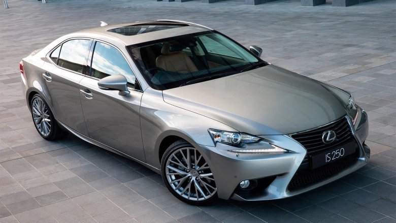 Лексус седан