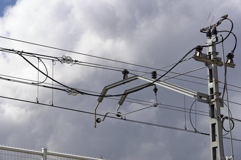 Подвесной изолятор контактной сети