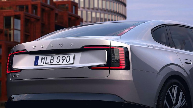 Вольво седан 2023