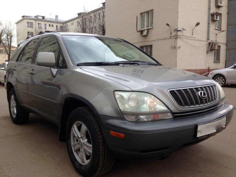 Лексус 300 2002