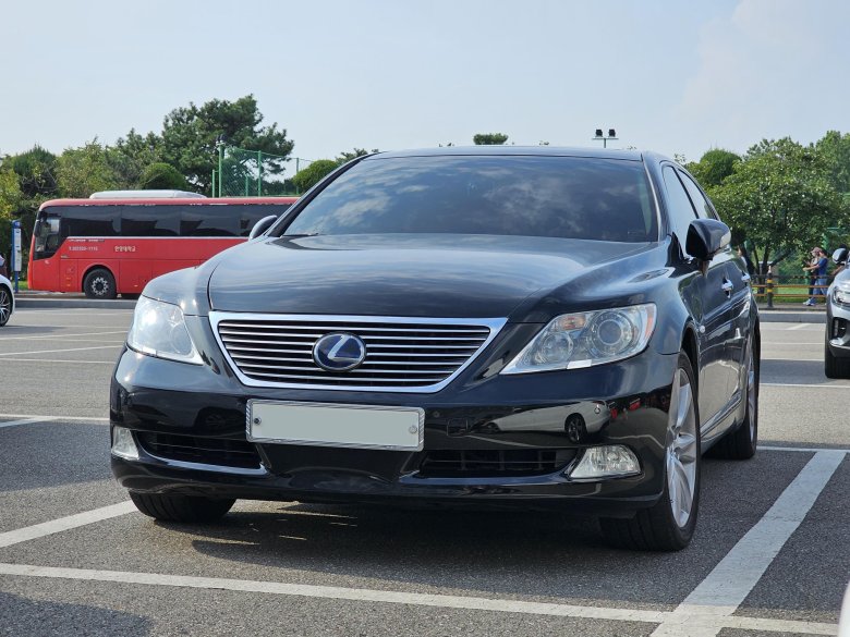 Lexus ls 2008
