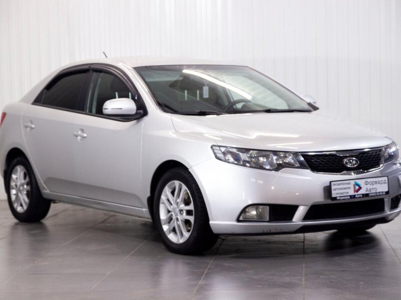 Машина kia cerato