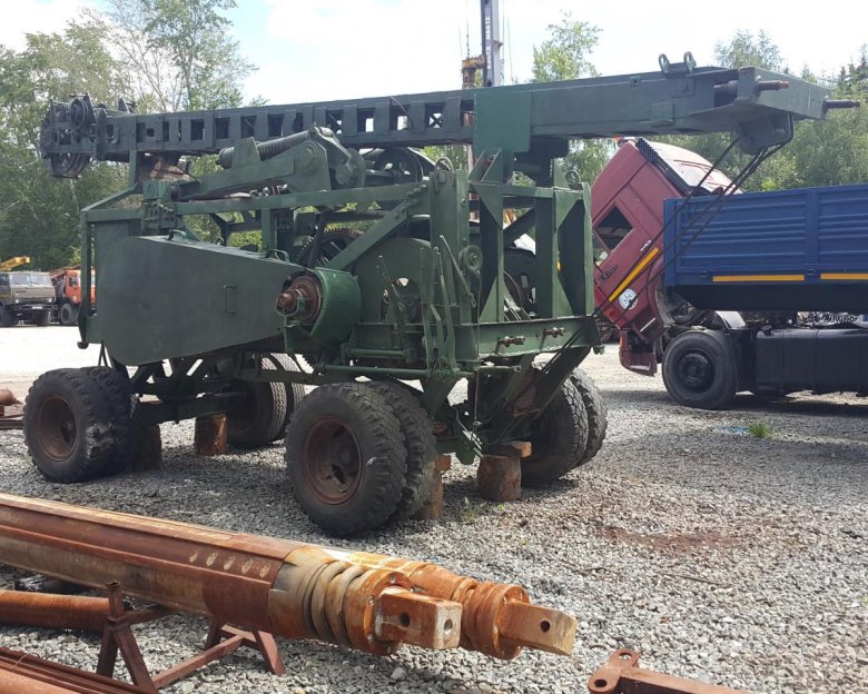 Буровой станок УКС-30м