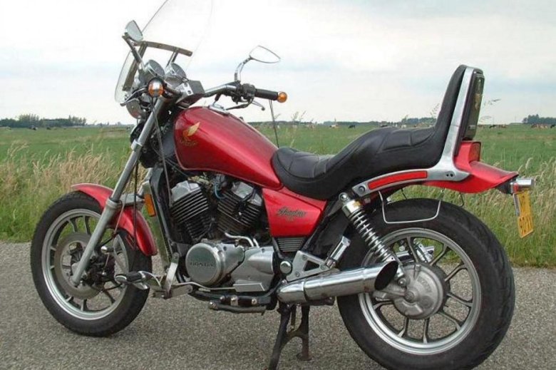 Honda vt 500c
