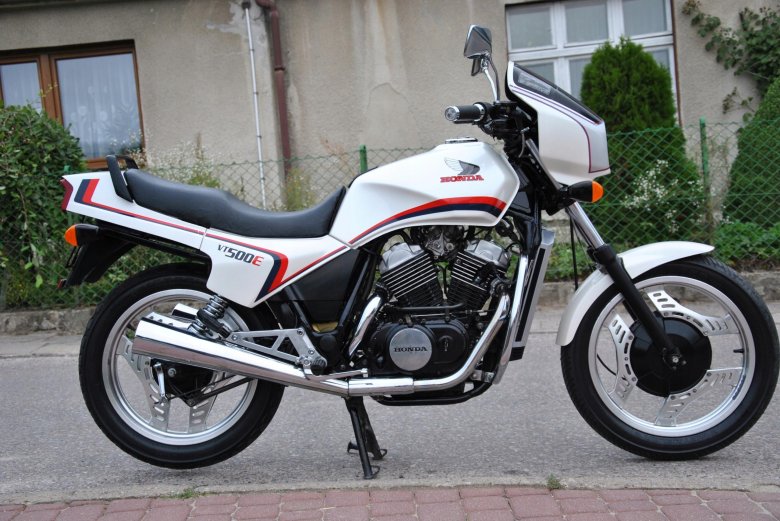 Honda vt 500