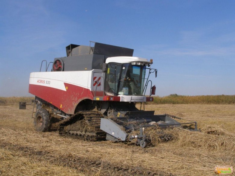 Полугусеничный ход на комбайн Акрос