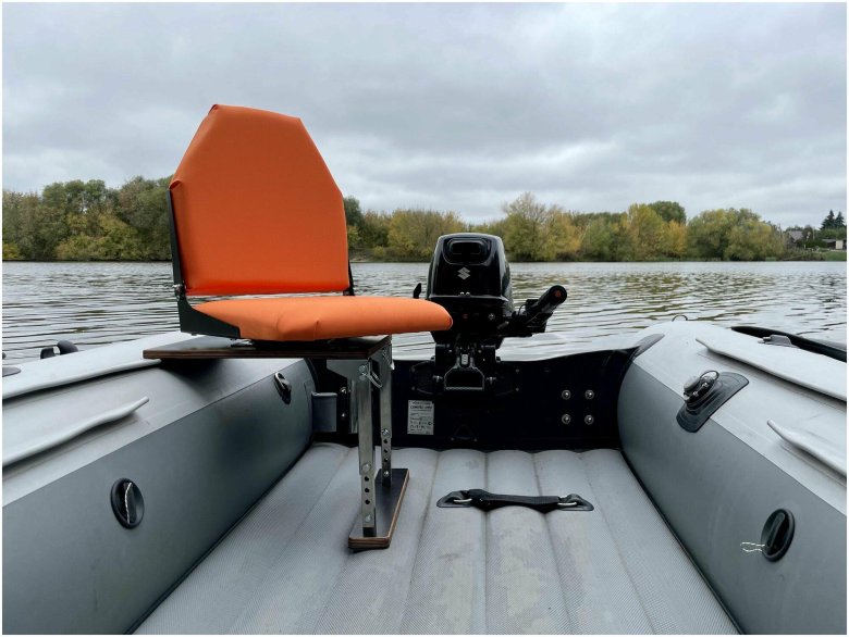 Кресло в лодку ПВХ полный комплект с занижением кокпит
