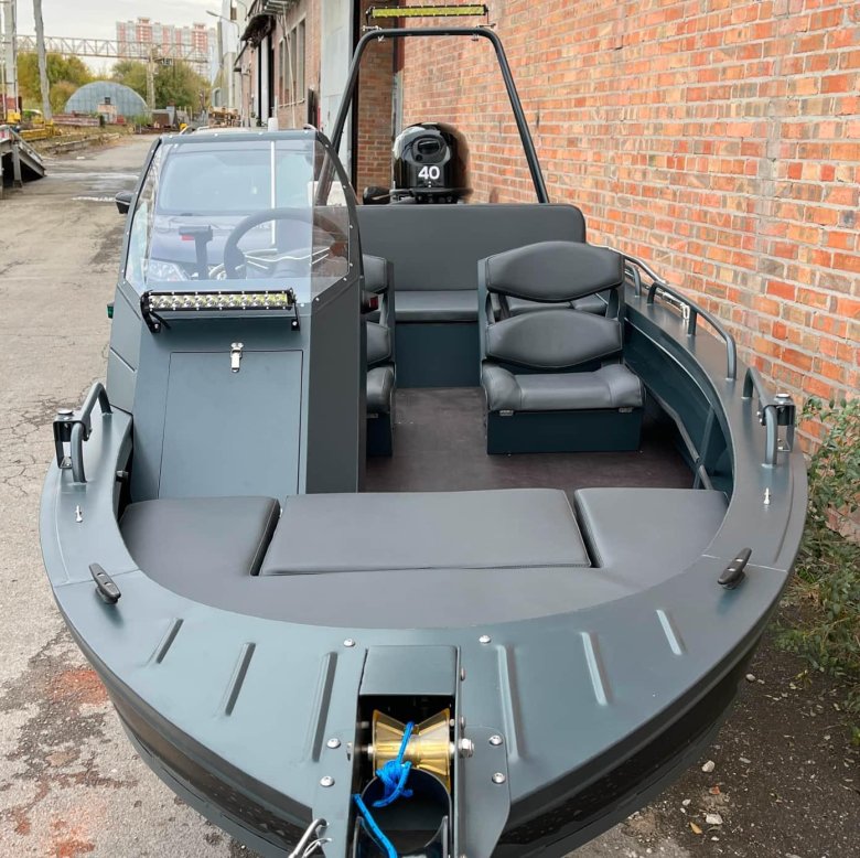 Моторная лодка