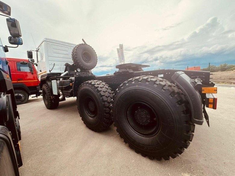 Седельный тягач урал 542362