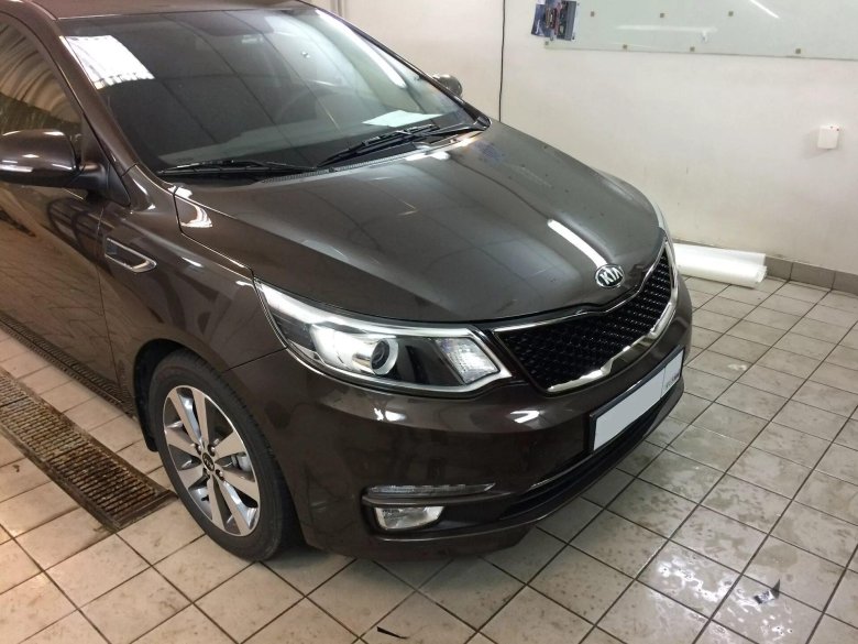 Kia Rio 3 коричневый