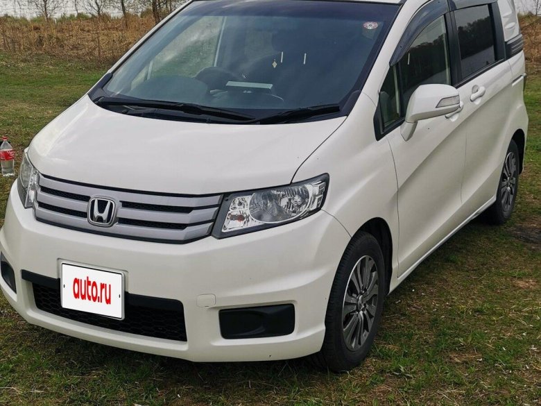 Honda freed spike 2012