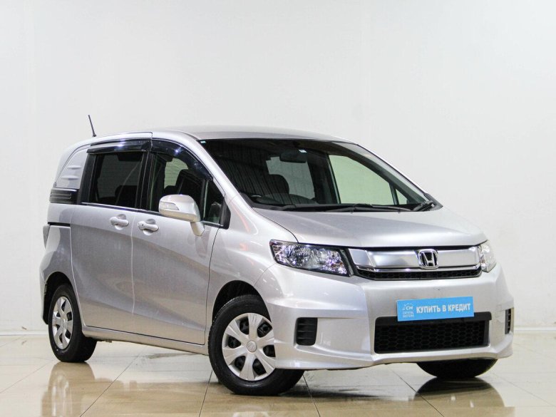 Honda freed 2012
