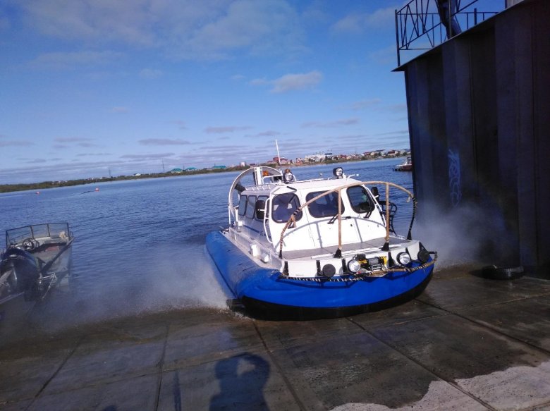 Катер Хивус 10